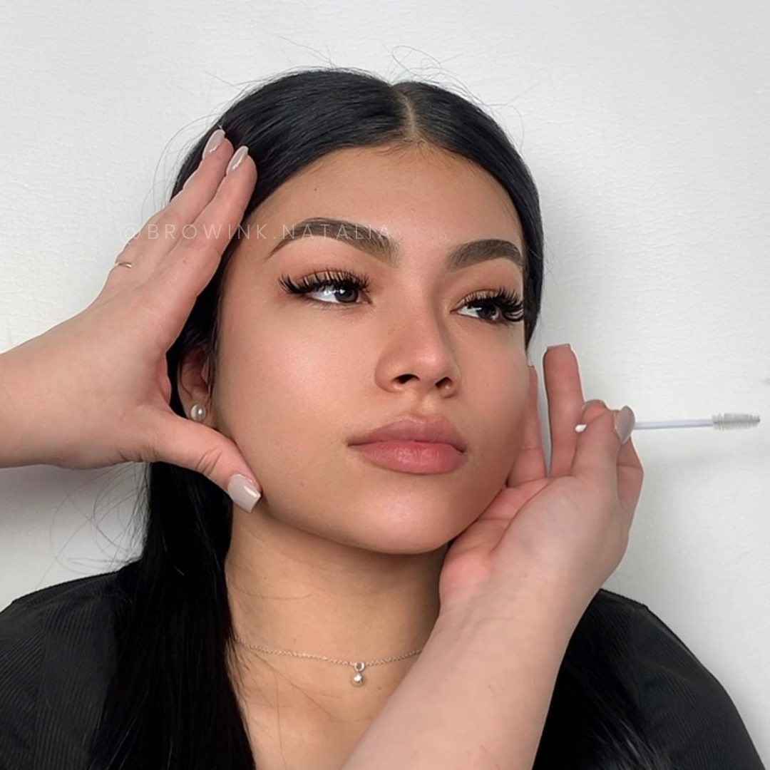 Cejas Ombré VS. Microblading: Diferencias y Riesgos